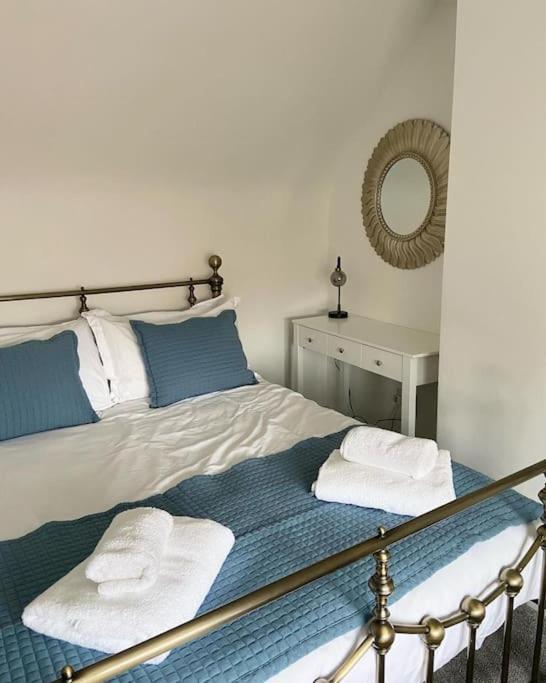 Award Winning Pet Friendly Paddock Cottage Whitby Extérieur photo