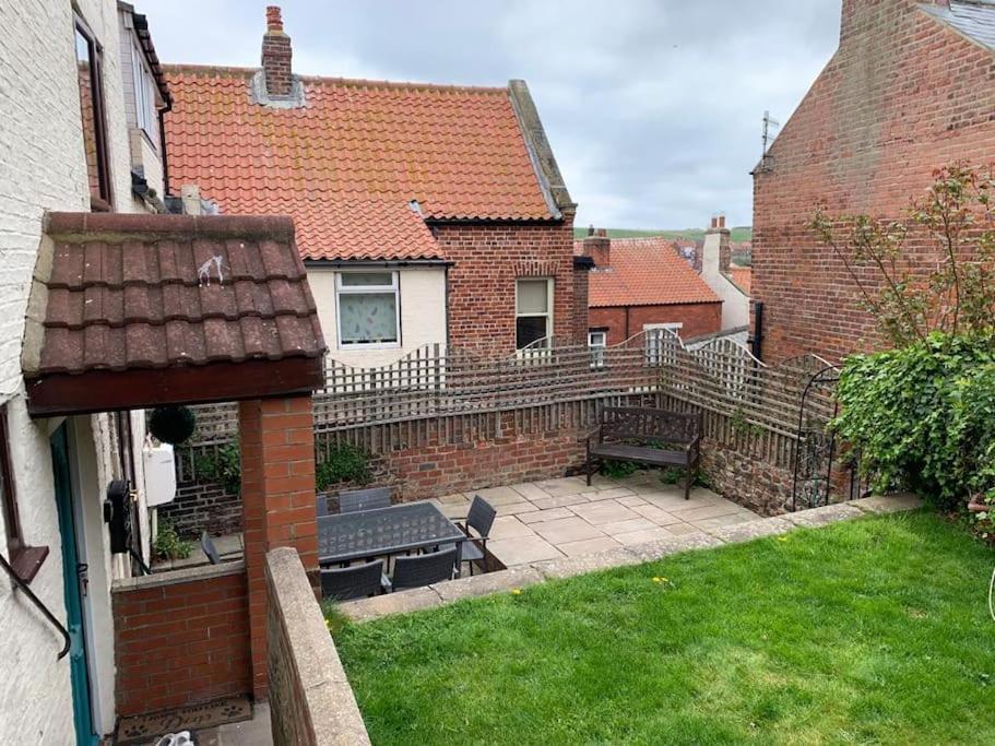 Award Winning Pet Friendly Paddock Cottage Whitby Extérieur photo