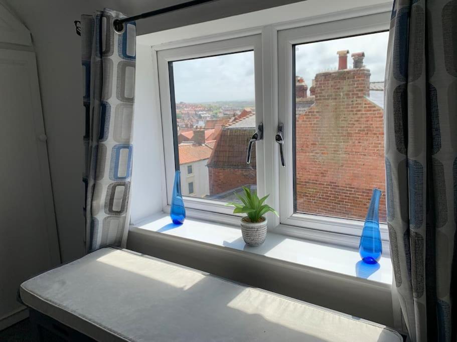 Award Winning Pet Friendly Paddock Cottage Whitby Extérieur photo
